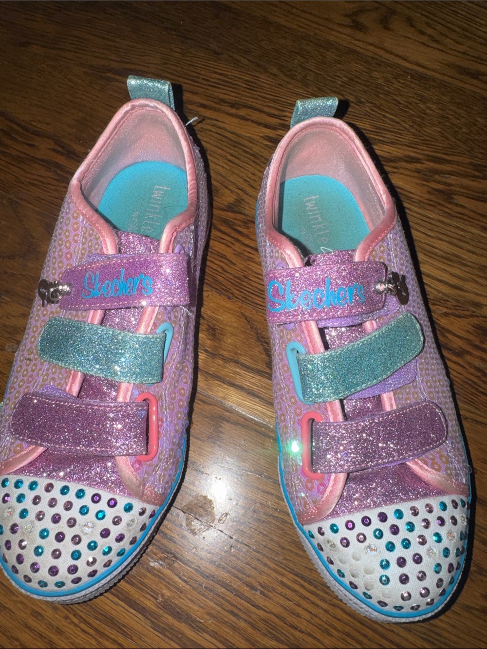 Sparkling light up twinkle sketchers Pink Kids Sneakers with Teal Accents size 3